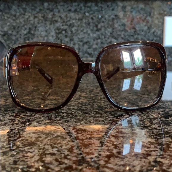 Gucci sunglasses - Picture 3 of 8